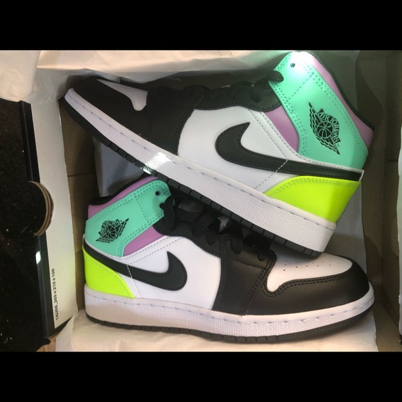 Jordan Other - 4Y Jordan’s. Never worn. Ordered too small